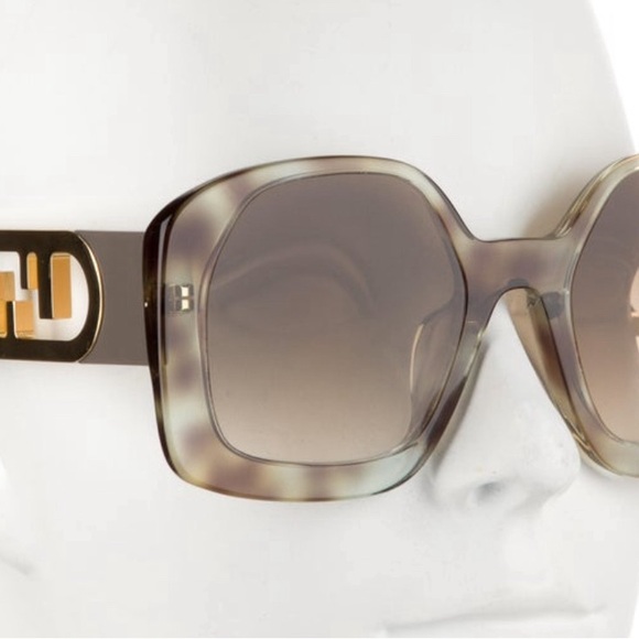 Fendi Sunglasses - Picture 2 of 5